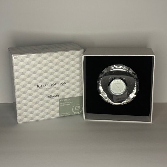 Royal Doulton London 1815 Radiance Mantle Round Clock Optical Glass - Picture 2 of 4